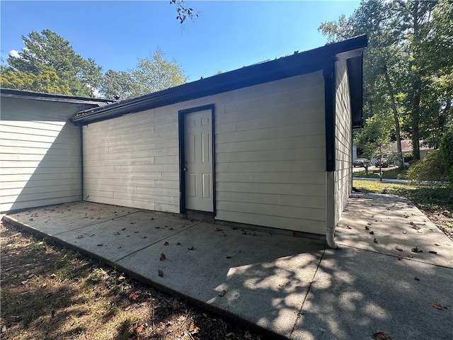 view of outbuilding