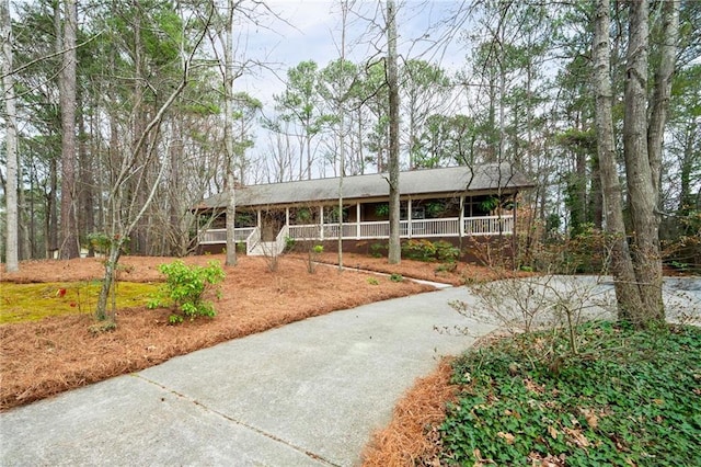 view of front of house with covered porch