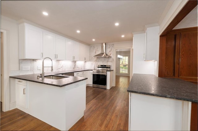 6141 Windsong Way, Smoke Rise, GA 30087 - kitchen featuring stainless steel electric stove, wall chimney exhaust hood, a sink, a peninsula, and dark countertops