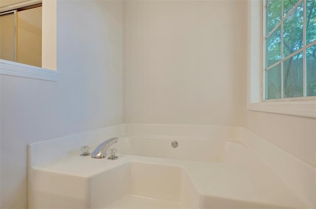 5410 Lenox Park Pl, Buford, GA 30518 - full bathroom featuring a bath