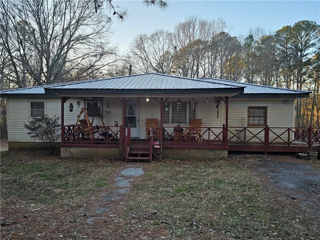 view of front of house with covered porch