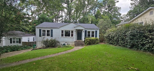 view of front of house with a front yard