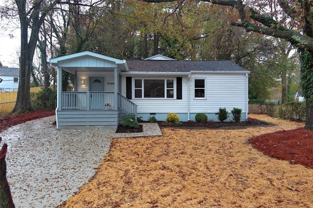 2068 Verbena St NW, Atlanta, GA 30314 - view of front of house with crawl space and a porch