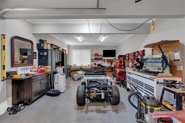 89 Somerset Ln, Cartersville, GA 30121 - garage with a workshop area