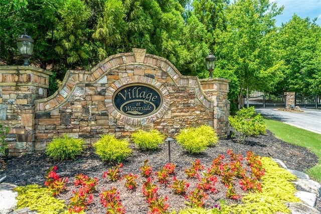89 Somerset Ln, Cartersville, GA 30121 - community sign with a gate