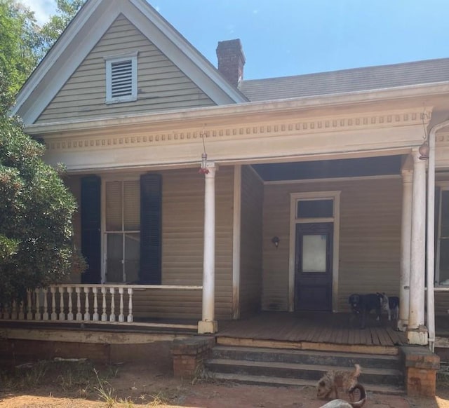 view of front of property with a porch