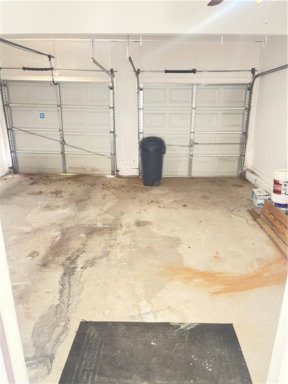 203 Sea Marsh Ct, Fayetteville, GA 30215 - view of garage