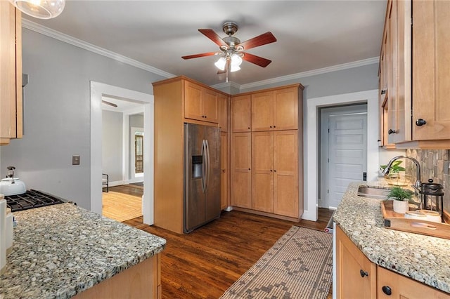 628 Home Ave SE, Atlanta, GA 30312 - kitchen with stainless steel fridge with ice dispenser, a sink, dark wood-style flooring, a ceiling fan, and crown molding