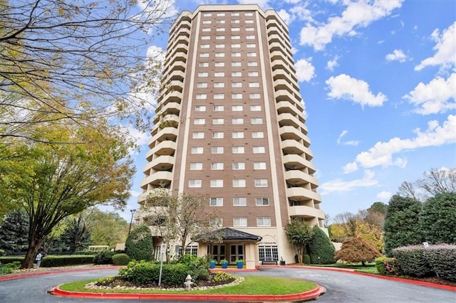 1501 Clairmont Rd Unit 1024, Decatur GA, 30033, 2 bedrooms, 2 baths condo for sale