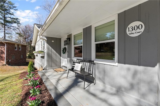 view of patio / terrace with covered porch