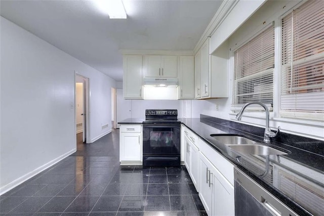 707 E Spring St E, Monroe, GA 30655 - kitchen featuring black range with electric cooktop, a sink, under cabinet range hood, dishwasher, and dark countertops