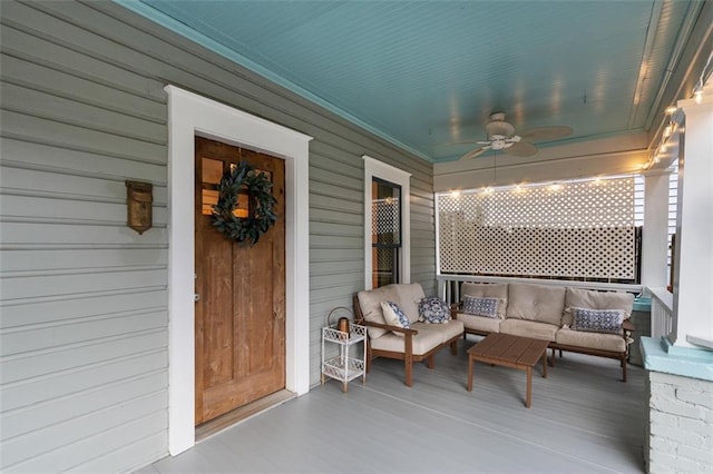 view of patio with ceiling fan, an outdoor hangout area, and covered porch