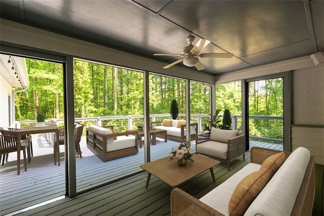 465 Willowbrook Dr SE, Smyrna, GA 30082 - sunroom / solarium featuring an outdoor hangout area and ceiling fan