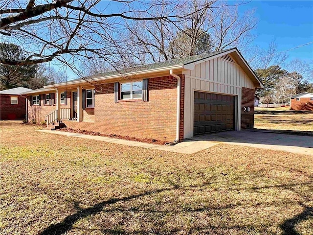 ranch-style home with a garage