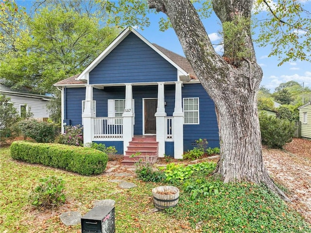 view of front of property with covered porch