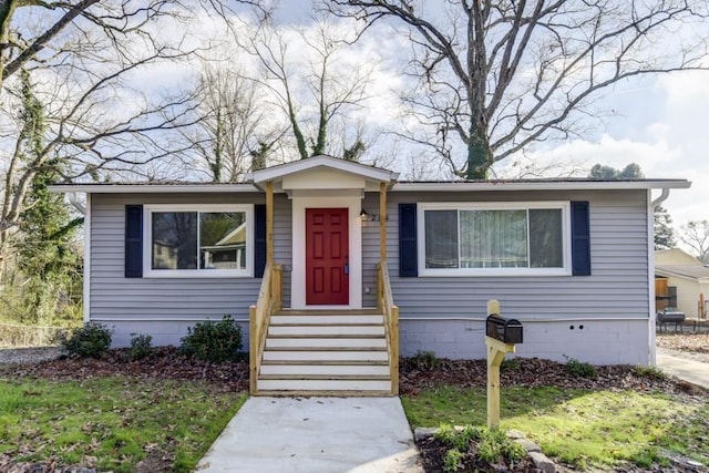 284 Barfield Ave SW, Atlanta, GA 30310 - bungalow-style house featuring crawl space