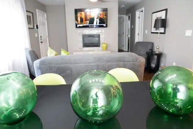284 Barfield Ave SW, Atlanta, GA 30310 - view of living area