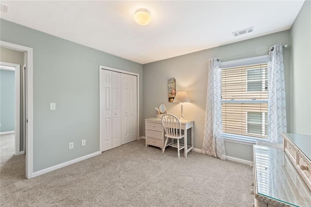 5415 Fieldfreen Dr, Cumming, GA 30028 - carpeted bedroom featuring baseboards and a closet