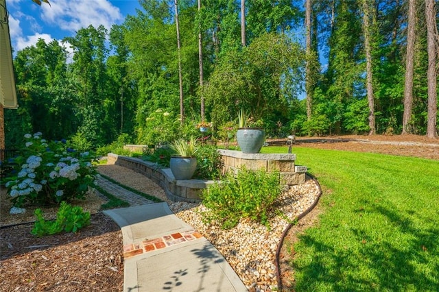 1382 Varner Rd, Marietta, GA 30062 - view of green lawn