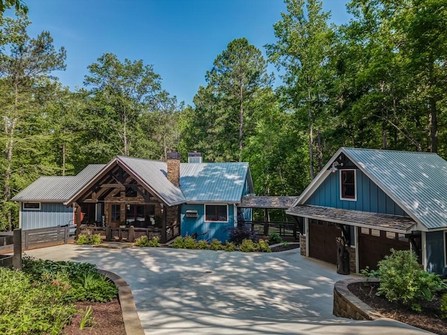 view of front of house featuring covered porch