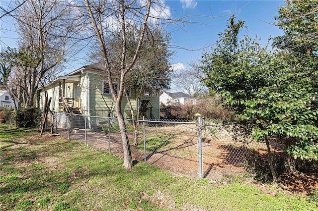 3670 Union Ave, Atlanta, GA 30354 - view of yard with fence
