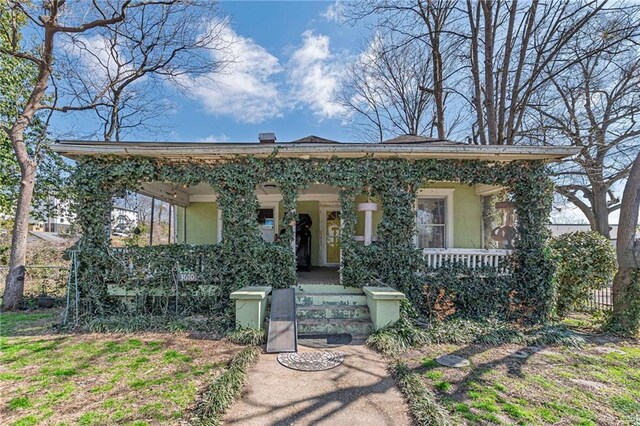 view of front of house with covered porch