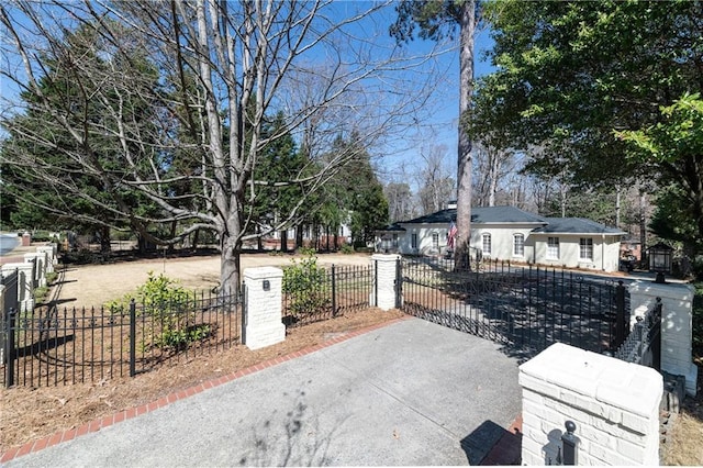 view of patio / terrace with a fenced front yard