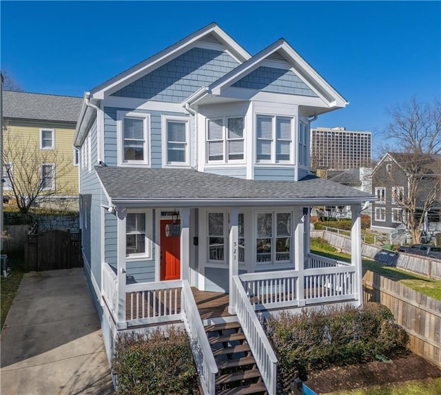 view of front of property featuring covered porch