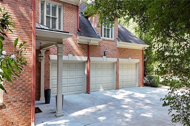 5040 Harrington Rd, Johns Creek, GA 30022 - garage with driveway