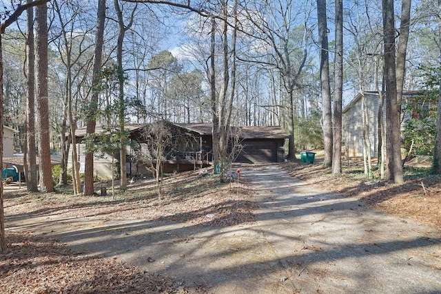 view of front facade with a garage