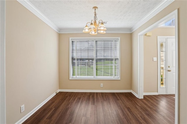 1039 Megan Ct, Sugar Hill, GA 30518 - unfurnished room with a chandelier, dark wood-type flooring, baseboards, crown molding, and a textured ceiling