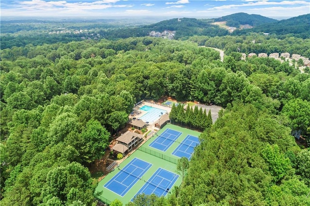 bird's eye view with a forest view