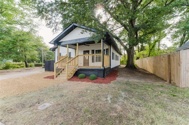 view of front facade featuring covered porch