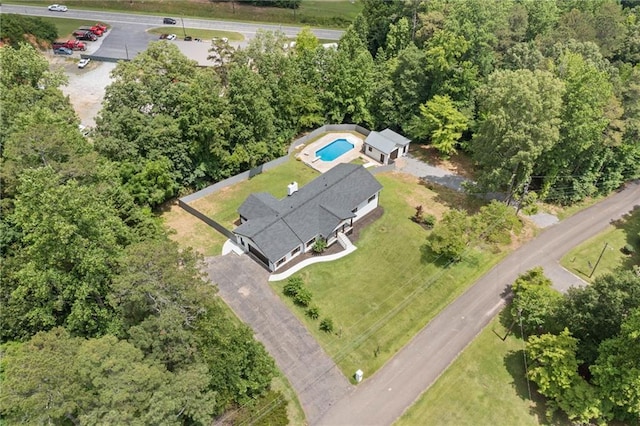 136 Ridgecrest Dr, Ball Ground, GA 30107 - aerial view of property and surrounding area featuring a pool area