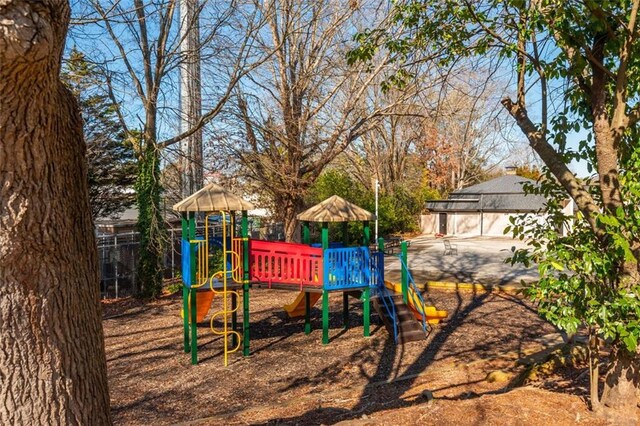 365 Winding River Dr Unit # E, Atlanta, GA 30350 - view of community jungle gym