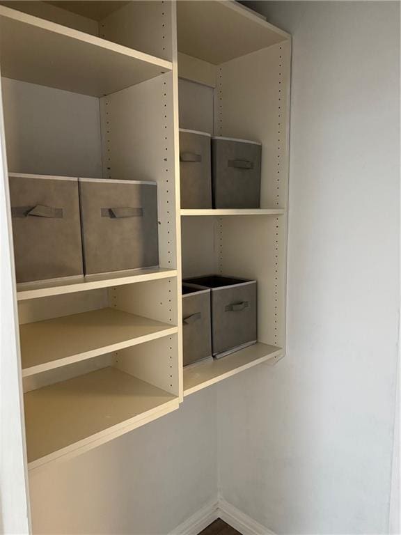 1280 W Peachtree St NW Unit 2409, Atlanta, GA 30309 - detailed view of baseboards
