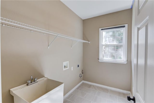 5115 Amberden Hall Dr, Suwanee, GA 30024 - laundry area featuring hookup for an electric dryer, washer hookup, baseboards, and gas dryer hookup