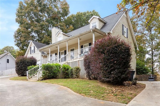 view of front of property featuring a porch