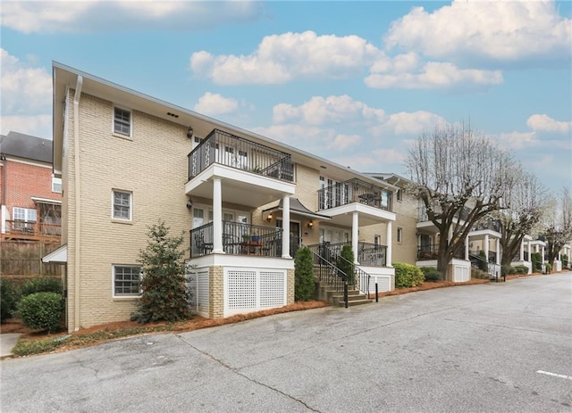 869 Briarcliff Rd NE Unit B25, Atlanta, GA 30306 - view of property featuring a residential view