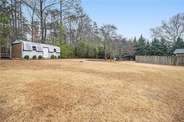 view of yard featuring fence