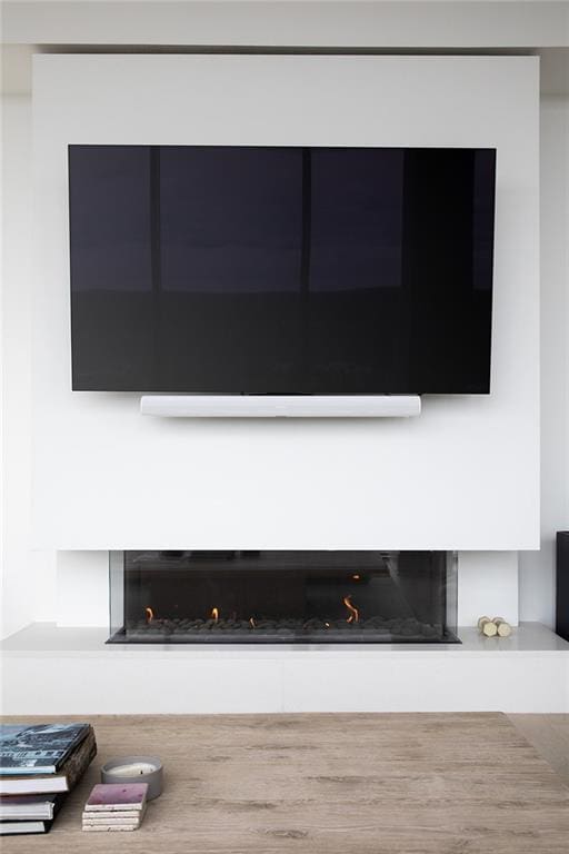 788 W Marietta St Unit 1809, Atlanta, GA 30318 - detailed view of a fireplace