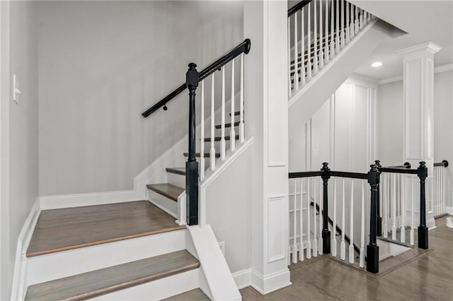 286 Blue Pointe Ct, Suwanee, GA 30024 - staircase featuring wood finished floors, baseboards, and recessed lighting