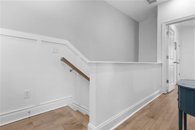 300 Olmstead Way, Alpharetta, GA 30022 - hallway with light wood-style floors