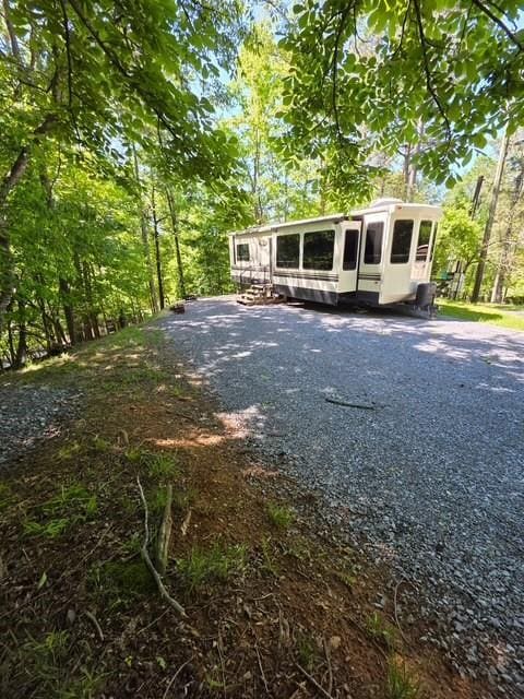 32 7th St, Ellijay, GA 30540 - view of front of home with entry steps