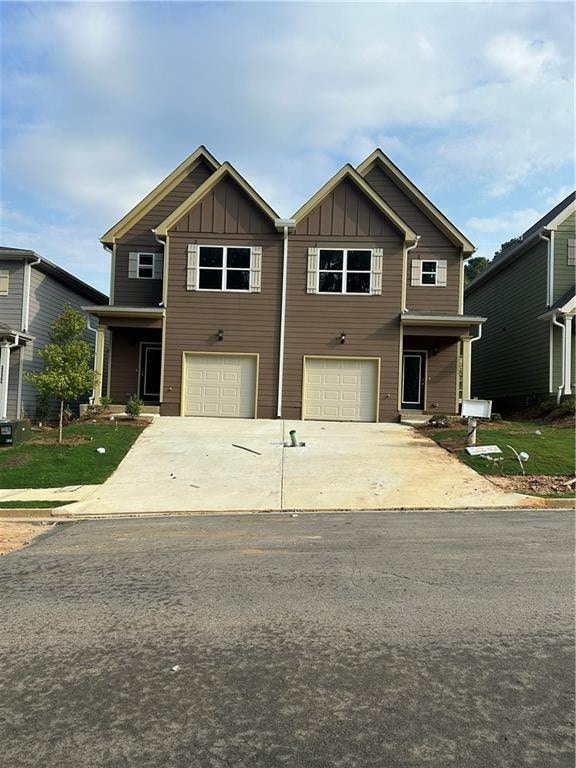 view of front of house featuring a garage