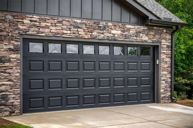 2462 New Hope Rd, Morganton, GA 30560 - garage featuring concrete driveway