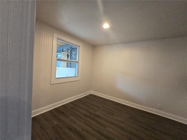 240 Varnes Ln, Lakemont, GA 30552 - unfurnished room featuring dark wood finished floors and baseboards