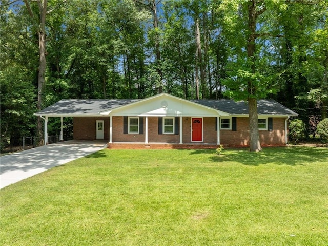single story home with covered porch, a carport, a front lawn, and driveway