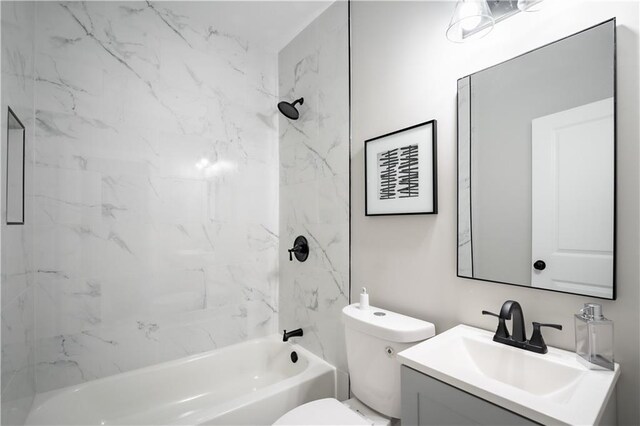 943 Rose Cir SW, Atlanta, GA 30310 - bathroom featuring vanity and shower / washtub combination