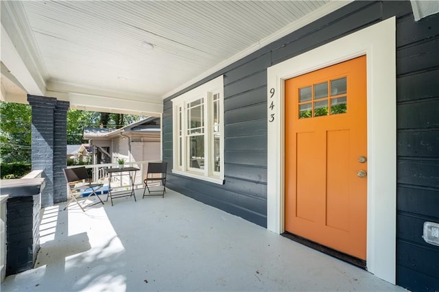 943 Rose Cir SW, Atlanta, GA 30310 - property entrance featuring covered porch